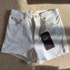 Women’s Levi’s White Ribcage Shorts